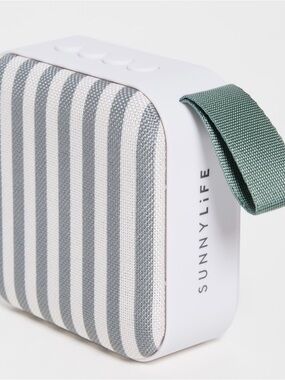 Sunnylife Vacay Portable Travel Speaker in Gray & White Stripes